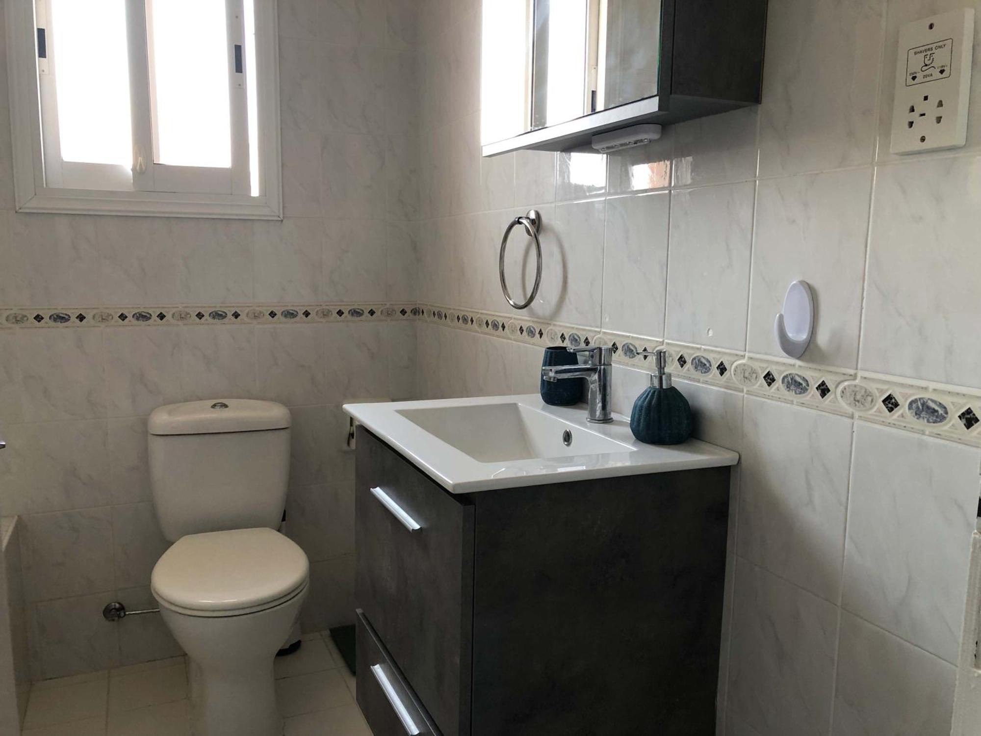 Stylish 3br - Modern Decor Balcony & Pool - Close To The And Amenities Paphos