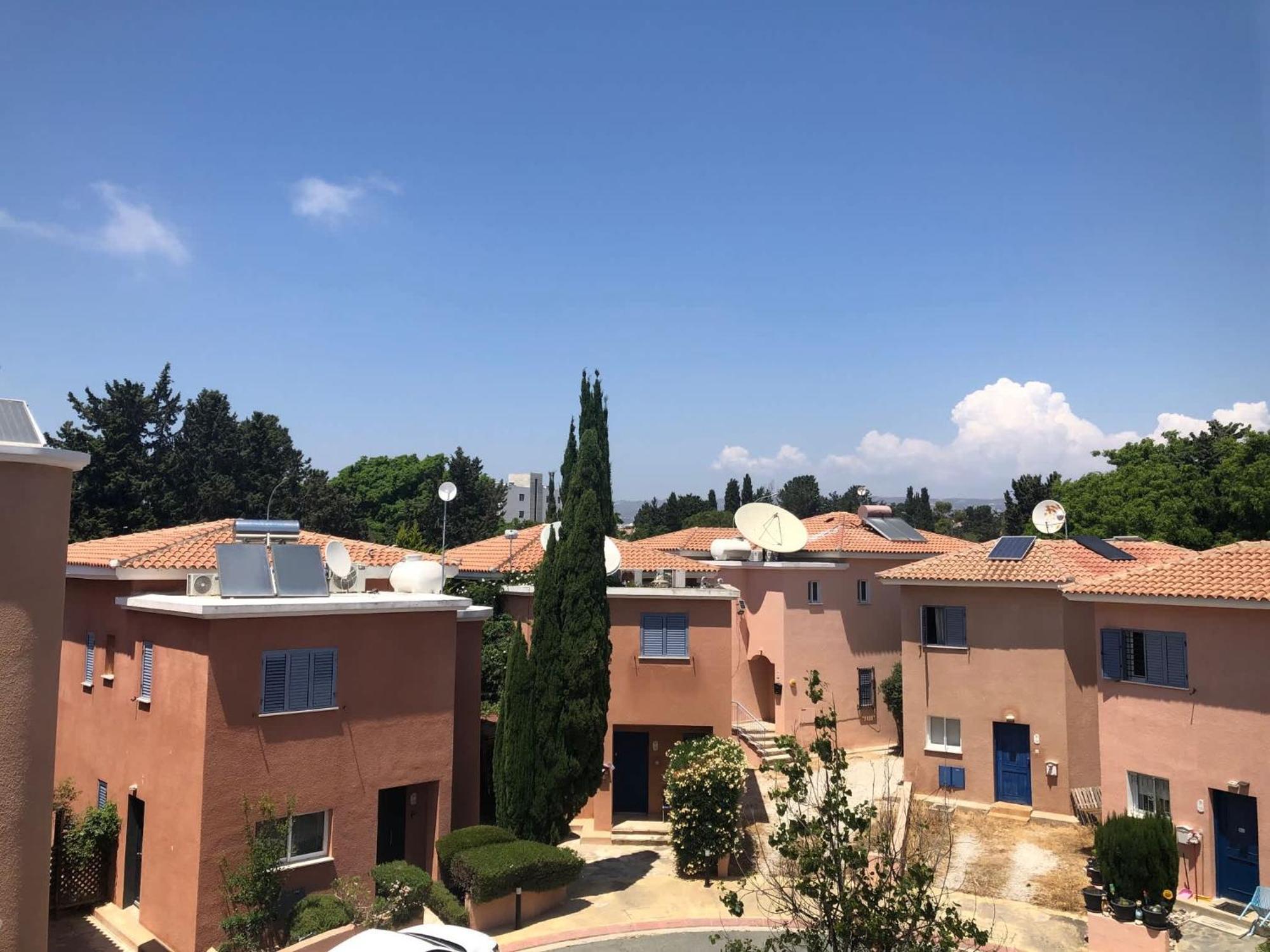 Stylish 3br - Modern Decor Balcony & Pool - Close To The And Amenities * Paphos